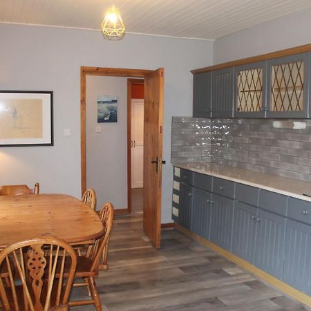 Riverside Cottage In The Burren Corofin  المظهر الخارجي الصورة