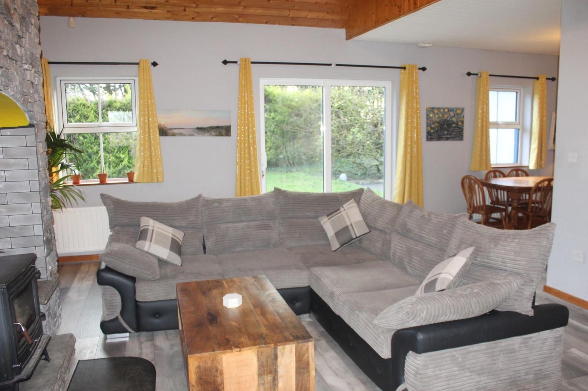 Riverside Cottage In The Burren Corofin  المظهر الخارجي الصورة