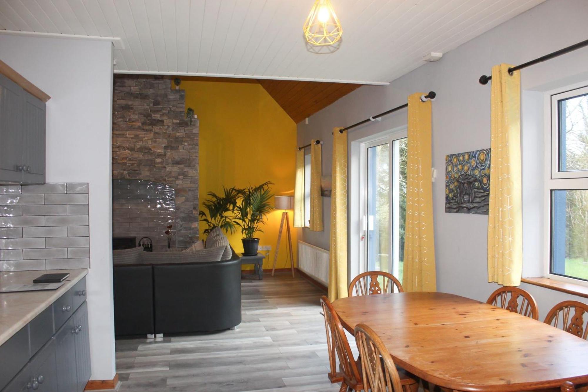 Riverside Cottage In The Burren Corofin  المظهر الخارجي الصورة